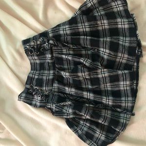 Lace up plaid skirt
